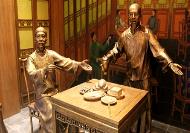 北京雕塑公司：對于商業(yè)雕塑來說，玻璃鋼雕塑有哪些特點