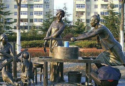北京雕塑廠告訴你如何選擇雕塑廠家！