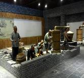 玻璃鋼雕塑的優(yōu)劣勢，北京雕塑廠向您詳解！